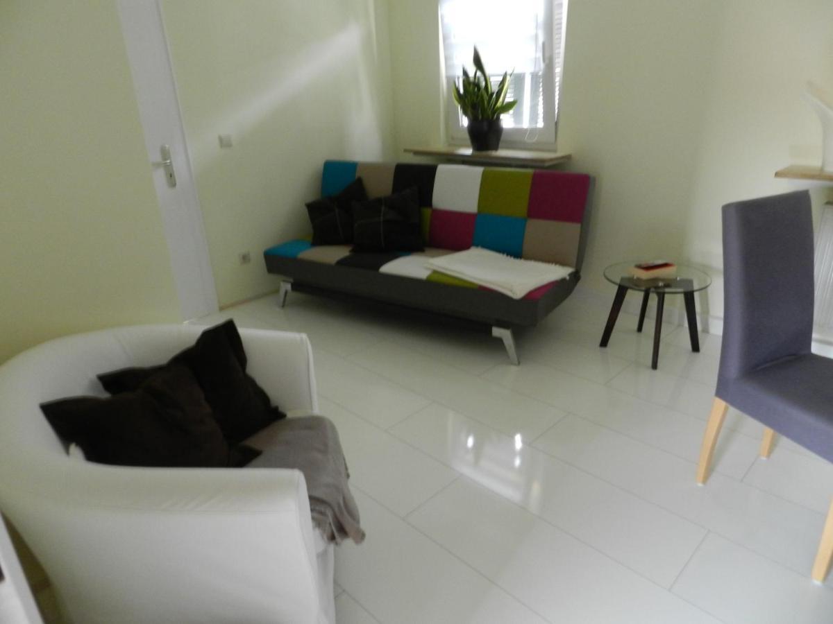 Ferienwohnung Burgenblilck Weinheim Buitenkant foto